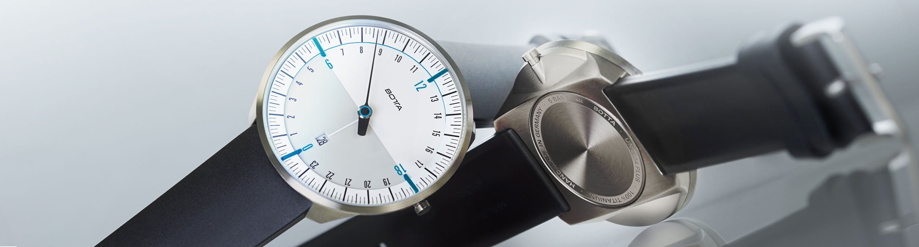 White Blue Single Hand Quartz Titanium Plus Wrist Watch